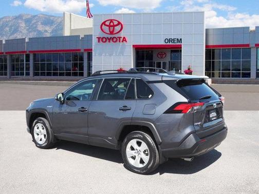 2020 Toyota RAV4 Hybrid XLE
