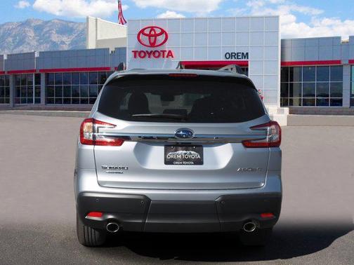 2025 Subaru Ascent Premium 8-Passenger