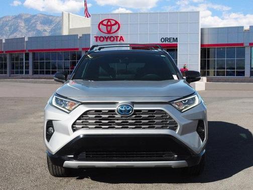 2021 Toyota RAV4 Hybrid SE
