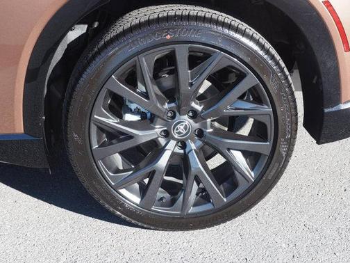 2025 Toyota Crown Signia Limited