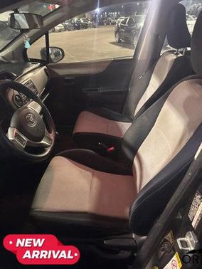 2013 Toyota Yaris LE