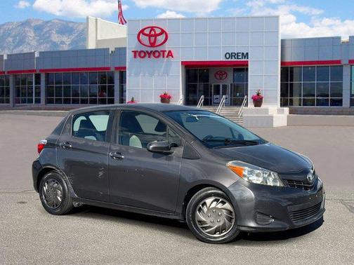 2013 Toyota Yaris LE