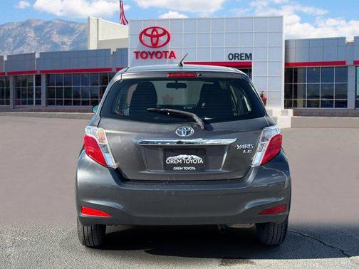 2013 Toyota Yaris LE