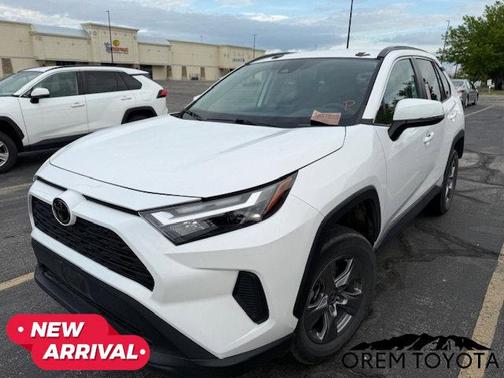 2022 Toyota RAV4 XLE