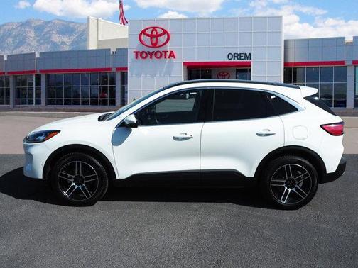 2020 Ford Escape Base