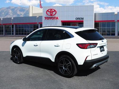 2020 Ford Escape Base