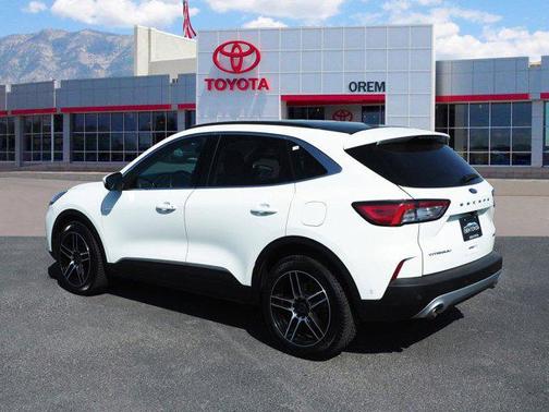 2020 Ford Escape Base