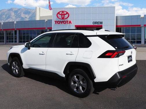 2024 Toyota RAV4 XLE