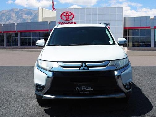 2016 Mitsubishi Outlander SE