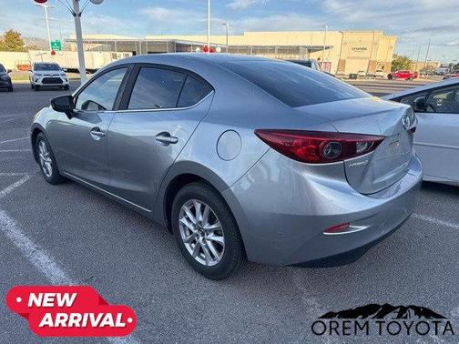 2016 Mazda Mazda3 i Sport