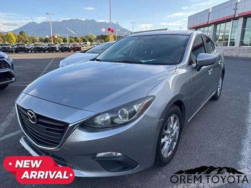 2016 Mazda Mazda3 i Sport