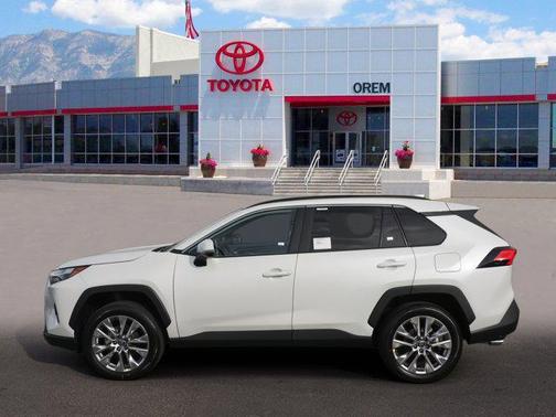 2025 Toyota RAV4 XLE Premium