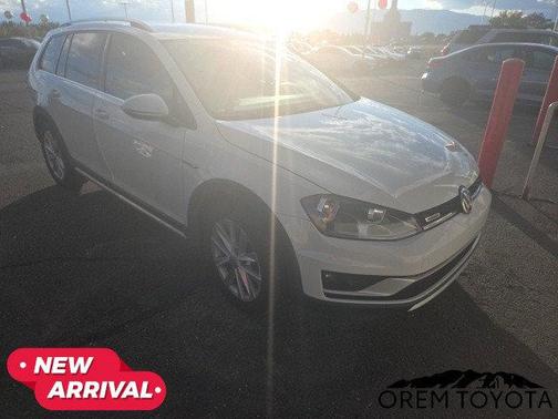 2017 Volkswagen Golf Alltrack TSI S