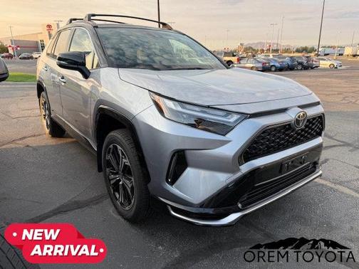 2025 Toyota RAV4 Hybrid SE