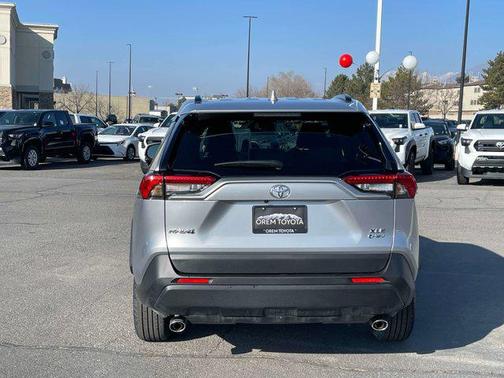 2025 Toyota RAV4 Hybrid XLE