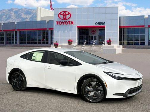 2026 Toyota Prius Plug-In Hybrid SE