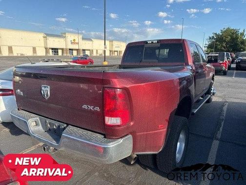 2018 RAM 3500 Big Horn Crew Cab 4x4 8' Box