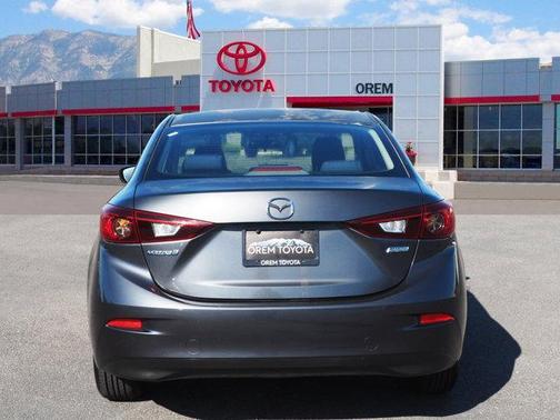 2015 Mazda Mazda3 i Sport