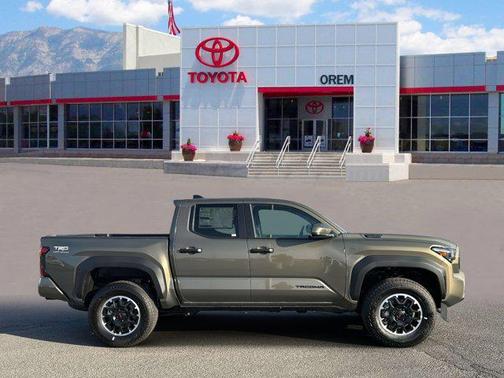 2026 Toyota Tacoma Hybrid TRD Off Road