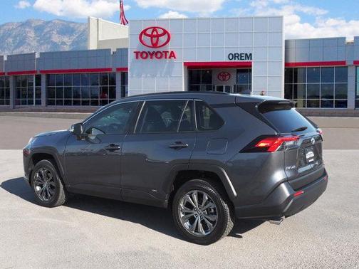 2022 Toyota RAV4 Hybrid XLE Premium