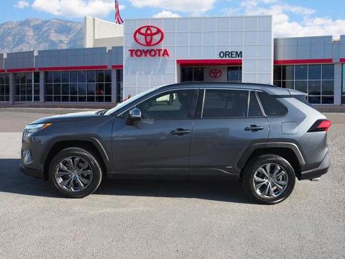2022 Toyota RAV4 Hybrid XLE Premium