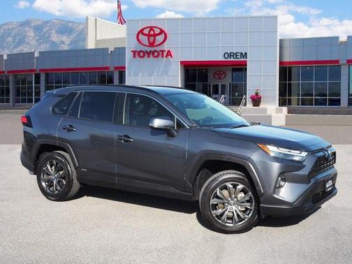 2022 Toyota RAV4 Hybrid XLE Premium