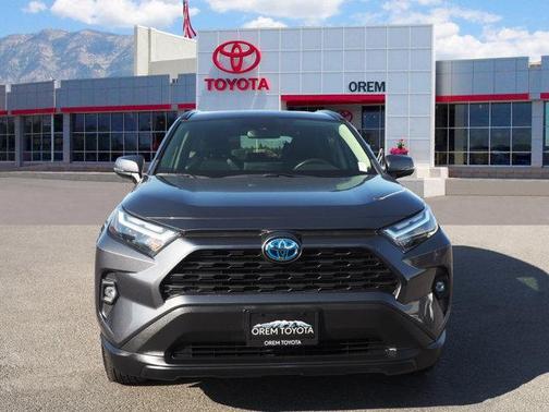 2022 Toyota RAV4 Hybrid XLE Premium