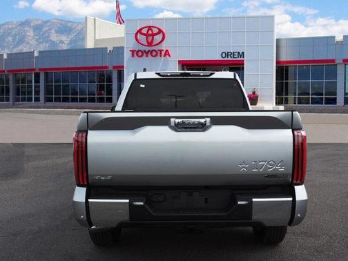 2025 Toyota Tundra Hybrid 1794 Edition