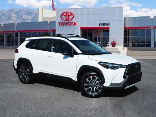 2025 Toyota Corolla Cross XLE