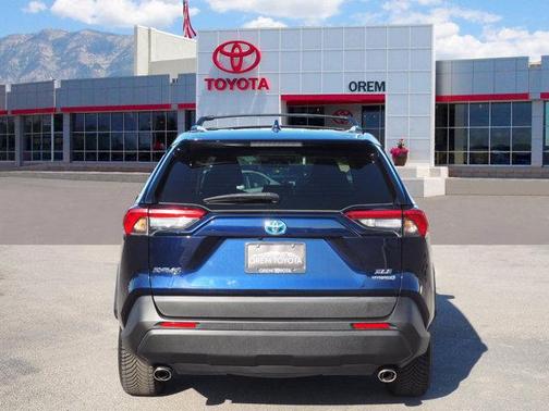 2019 Toyota RAV4 Hybrid XLE