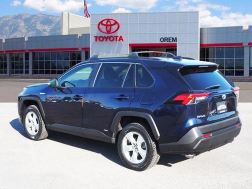 2019 Toyota RAV4 Hybrid XLE