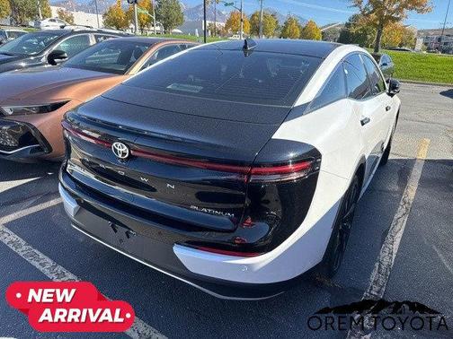 2024 Toyota Crown Platinum