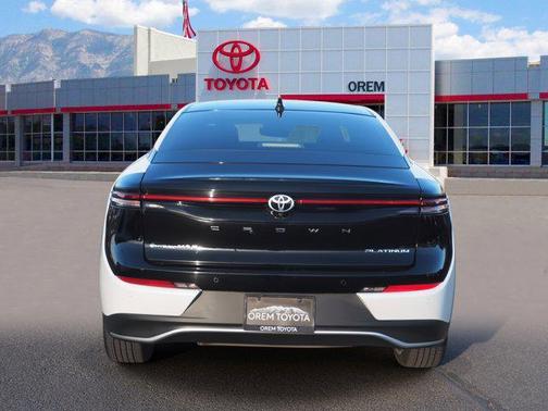 2024 Toyota Crown Platinum