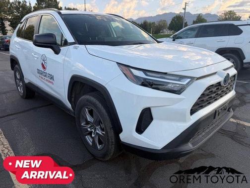 2023 Toyota RAV4 Hybrid LE