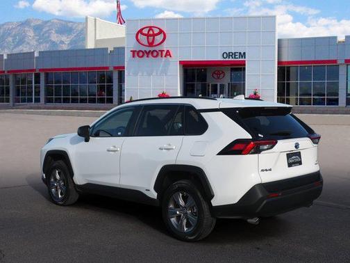 2023 Toyota RAV4 Hybrid LE