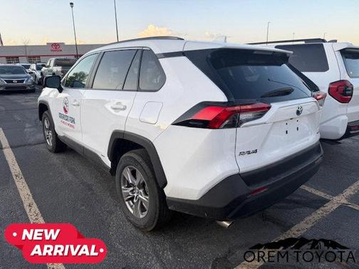 2023 Toyota RAV4 Hybrid LE