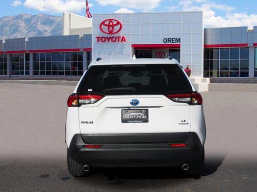 2023 Toyota RAV4 Hybrid LE
