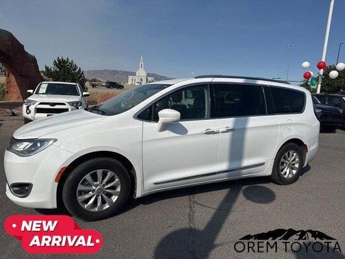 2018 Chrysler Pacifica Touring-L