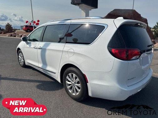 2018 Chrysler Pacifica Touring-L