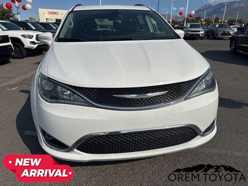 2018 Chrysler Pacifica Touring-L