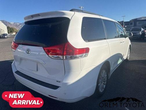 2014 Toyota Sienna XLE