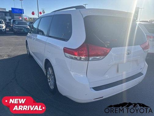 2014 Toyota Sienna XLE