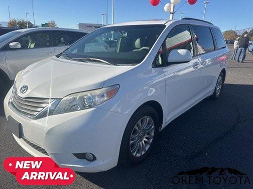 2014 Toyota Sienna XLE