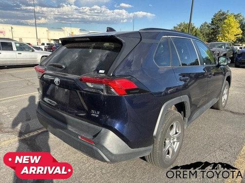 2022 Toyota RAV4 XLE