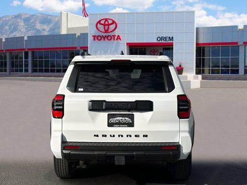 2026 Toyota 4Runner SR5