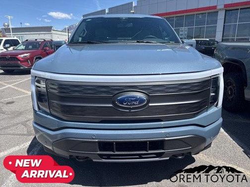 2023 Ford F-150 Lightning LARIAT