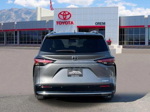 2026 Toyota Sienna Limited