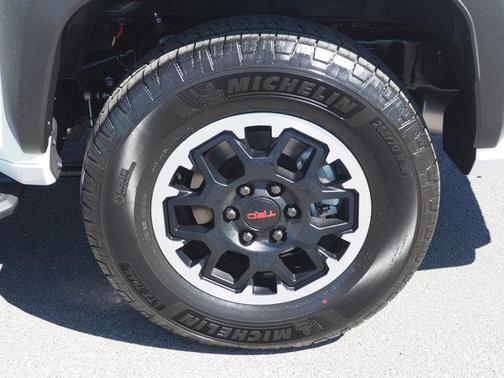 2025 Toyota 4Runner TRD Off Road