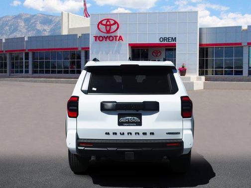 2025 Toyota 4Runner TRD Off Road