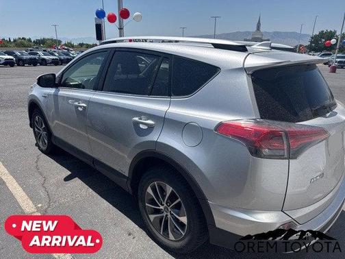 2016 Toyota RAV4 Hybrid SE